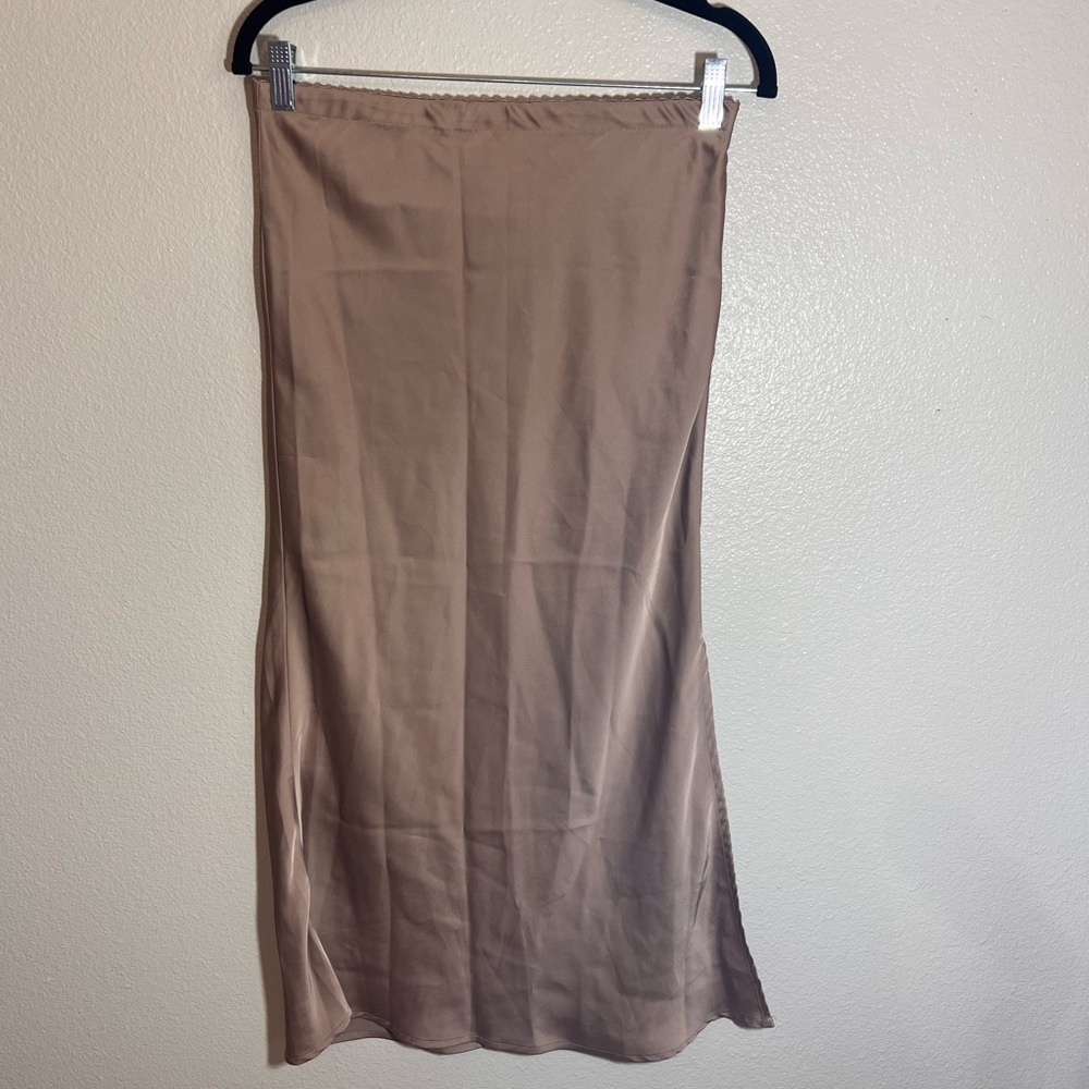 August Sky Taupe Slip Skirt Size L